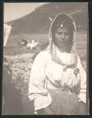 38 photographs Rome / Italy, bear guide, goat tuner, costumes, country & people, S