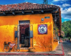 11X14 PHOTO, OF CAFE ESTUDIO ANTIGUA GUATEMALA, Guatemalan