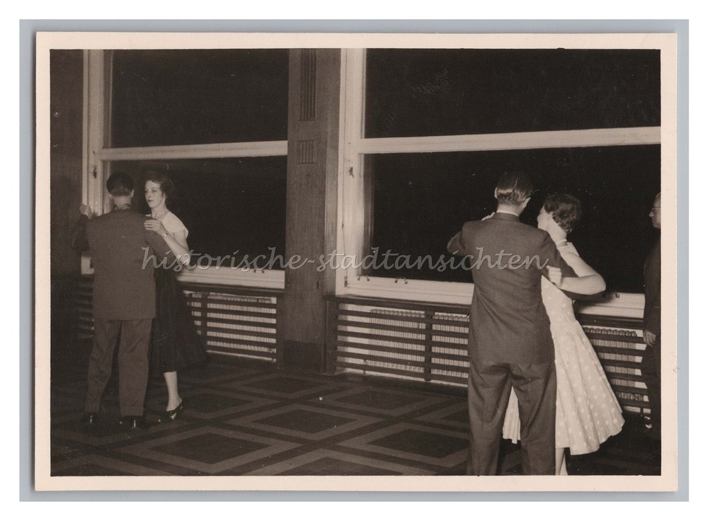 Tanzabend 1955 – Tanzen Tanz Musik Abendkleidung – Altes Foto 1950er
