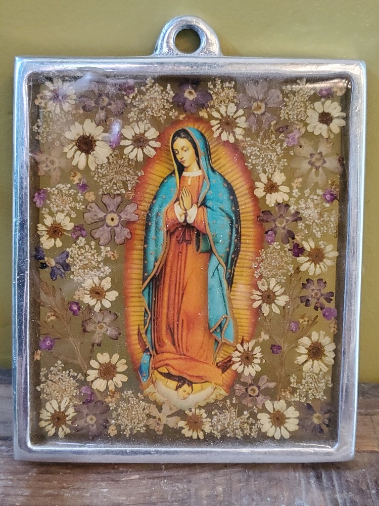 Mexican Folk Art Guadalupe Virgin Mary Plaque Dried Flowers Resin Pewter Frame