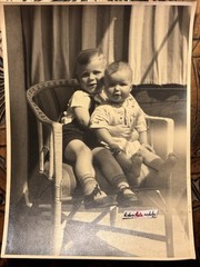 🎁Lot Portrait Beautiful Photo SW Kids Sitting Posing Happiness Moments ~40-50s 13×18