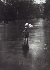 1963 Original TIBOR HONTY Little Girl & Balloons Child Rain Silver Gelatin Photo