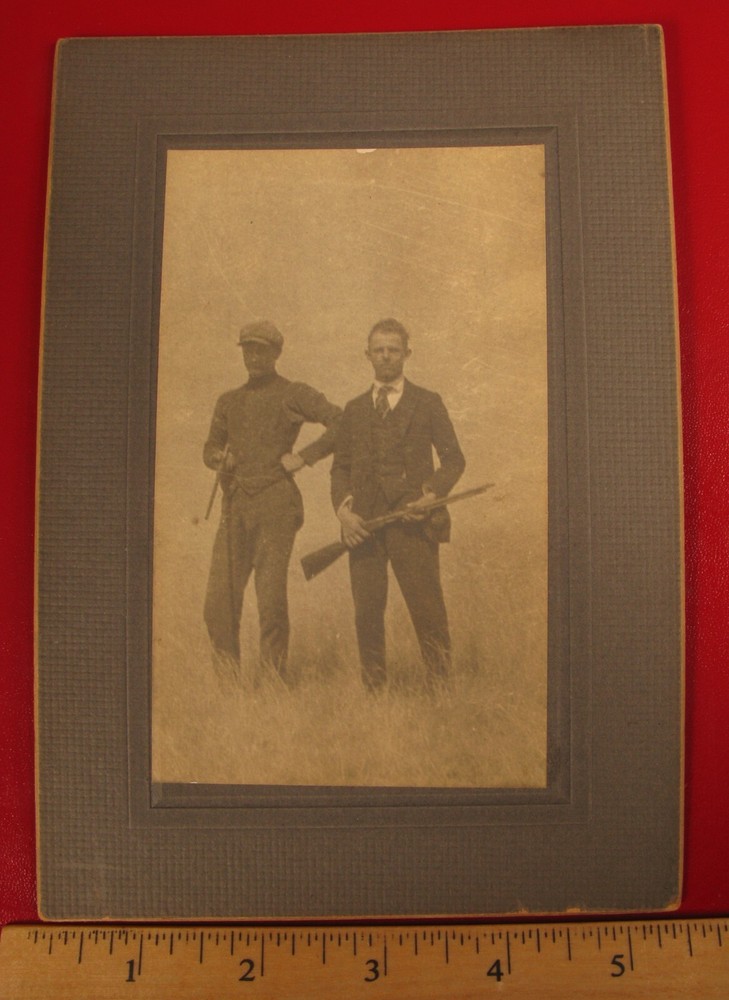 EARLY ANTIQUE PHOTOGRAPH HUNTING SPORTSMAN IN FIELD WITH GUNS RIFLES SUIT & TIE