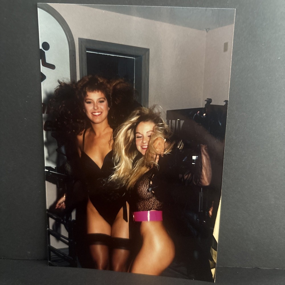 Lingerie Party Photo Hot Blonde & Brunette Posing For Artist photo Erotica #40