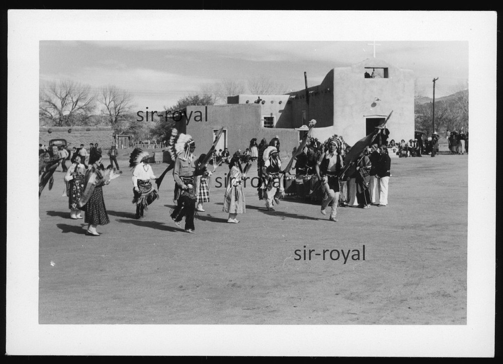 Taos Pueblo – Circa 1950s – Native American New Mexico USA – Historical Photo 12x8cm