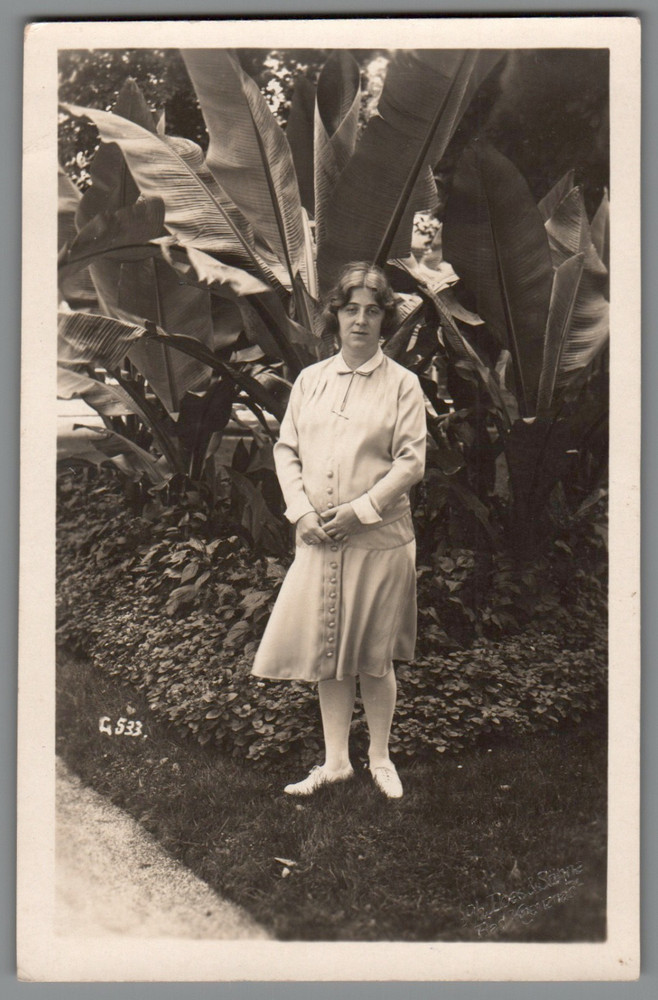 Photo postcard lady tropical garden palm trees South-West Africa (k1092)