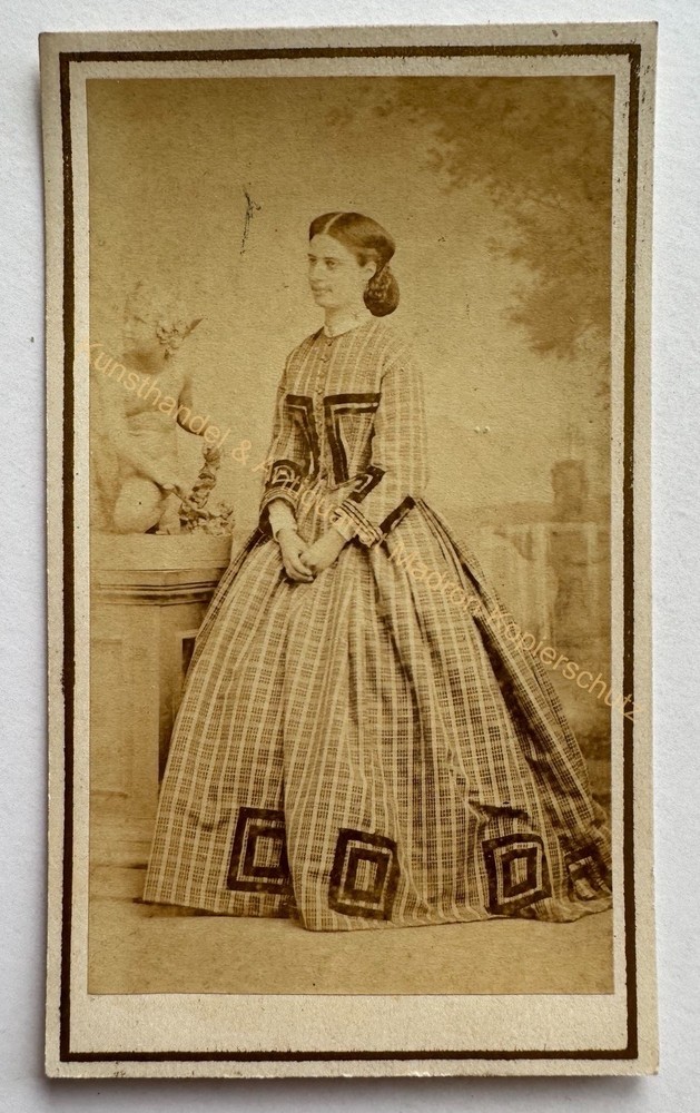 orig. CDV photo photograph old picture woman lady fashion around 1860 Roma Alessandri