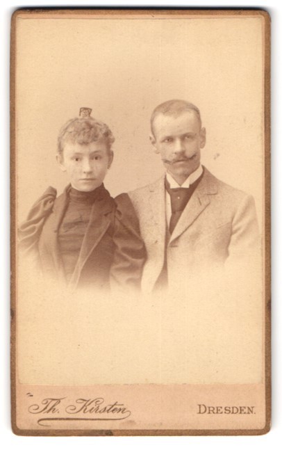Photograph Th. Kirsten, Dresden-Neustadt, Bautznerstr. 12, young pair probably used