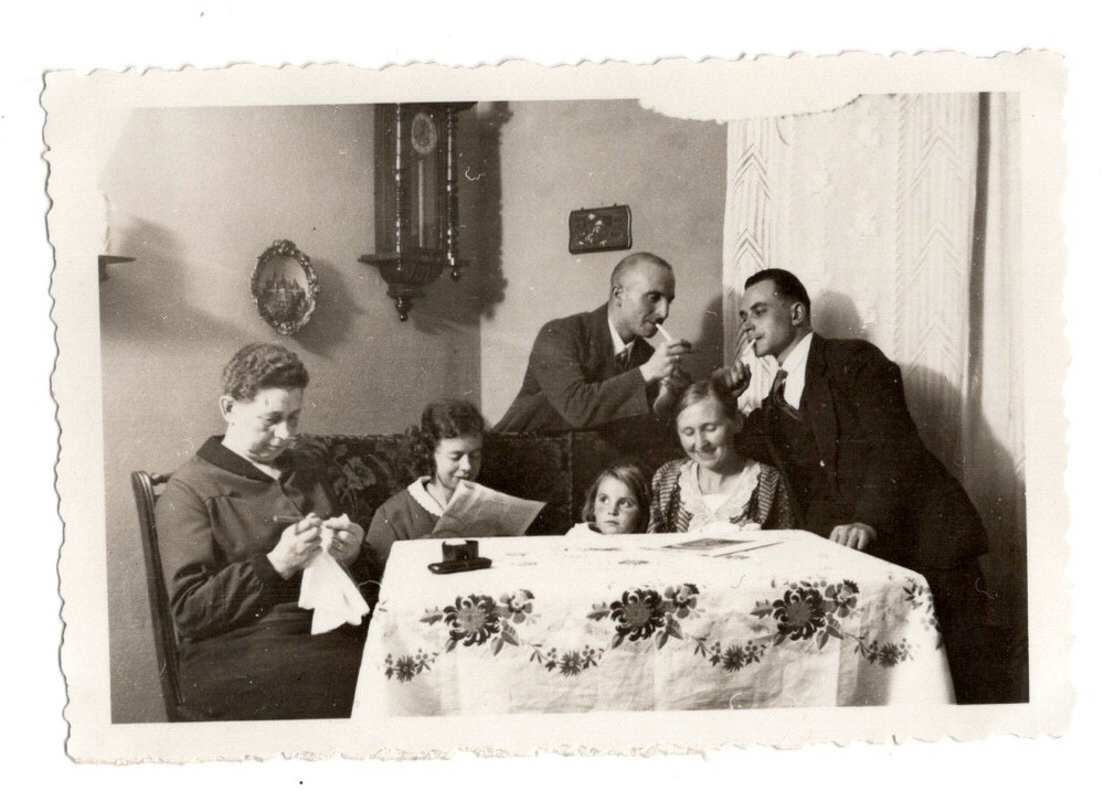 Vintage Photo Family Living Room Eisleben 10/7/1932 Cigarettes Scene (F1093)