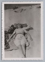 Henkenhagen Ustronie Morskie Pomerania Poland – Woman on the Beach – Photo 1930s 40s