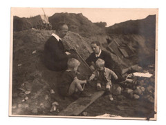 13136- Photo Memory * Family, Children Playing * 1931