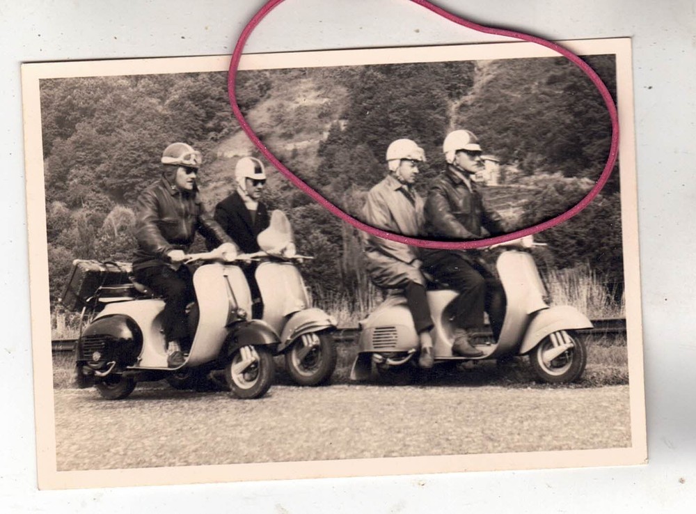 PHOTO PHOTO CAR AUTOMOBILES OLD MOTORCYCLE SCOOTER VESPA