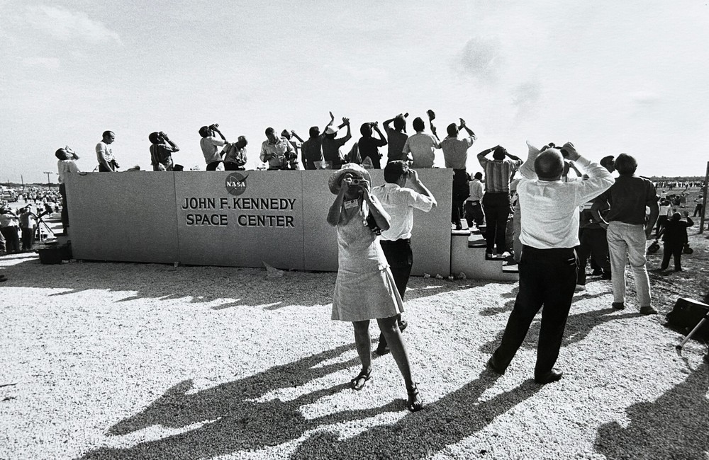 Garry WINOGRAND: Apollo 11 Moon Shot, Cape Kennedy, FL, 1969 / GWHK-01 / SIGNED