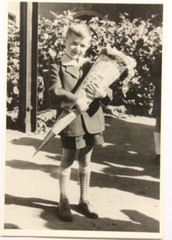 Photo 1959 boy boy school entry sugar cone enrollment vintage G21