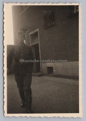 Düsseldorf 1943 – Wehrmacht Soldier in Front of Building – Old Photo 1940s
