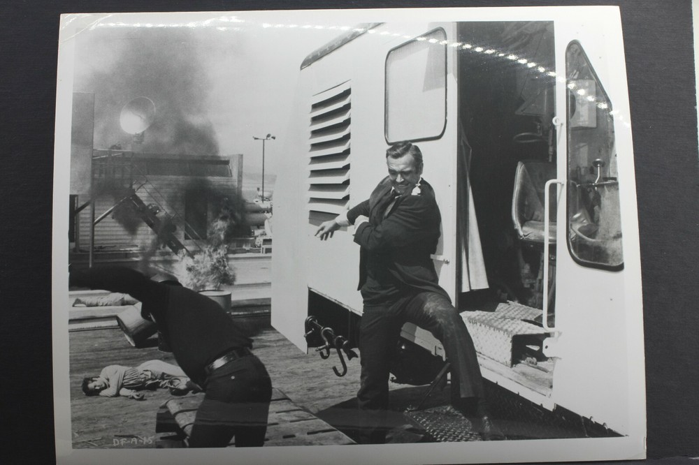 Sean Connery Explosion Diamonds Are Forever -8×10″ Photo Print-Vintage L1302H