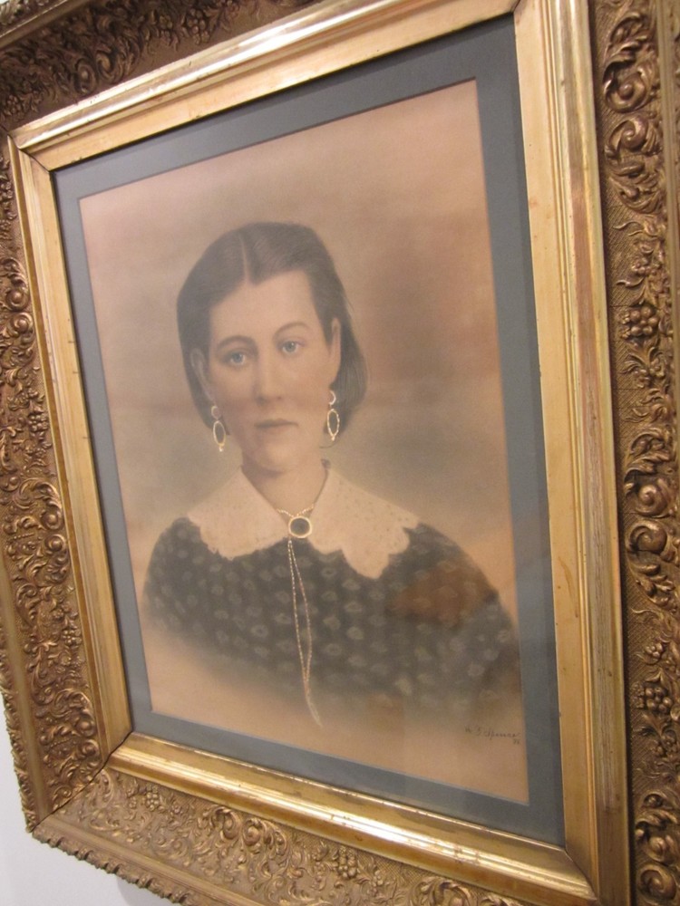 Stunning hand colored photo 1886, One ear left graytone, Great Frame
