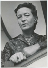 SIMONE DE BEAUVOIR, 1967 by Jerry Bauer / VINTAGE / STAMPED!
