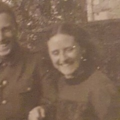 Photo Antique, Vintage, 1942, Home Visit, 2 Pairs