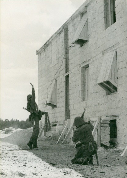 Photo maneuvers of the NVA, National People’s Army, GDR, soldiers in… – 11524530