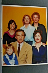 Kristy McNichol with Cast Shot – 8×10″ Photo Print-Vintage L1178C