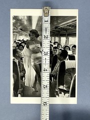 Fashion Show On A Train 1949 Art Photo Print Card By Dan Weiner Fotofolio 4”x6”