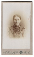 Photograph A. Jandorf & Co., Berlin, Brunnenstr. 19-21, Portrait of Elderly Lady m