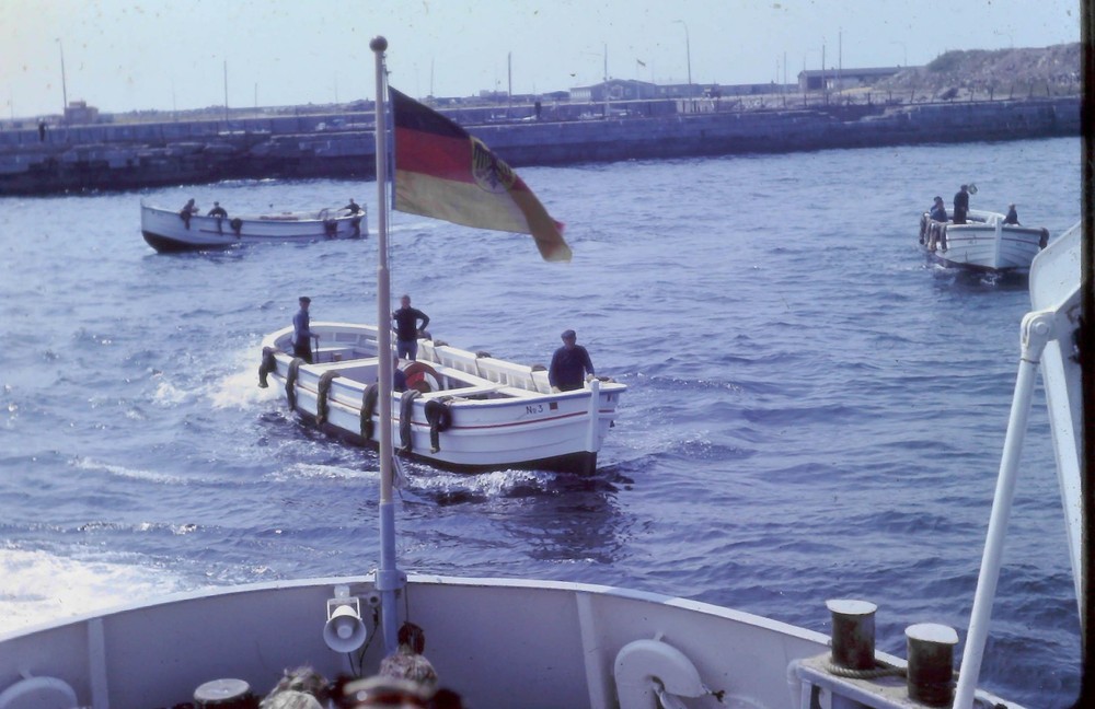 old faded!!!! Cardboard slide HAMBURG PORT??? DIA NO 7