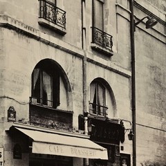 CONNIE BEGG Original Vintage Signed Paris Cafe Europe Cityscape Photograph Print