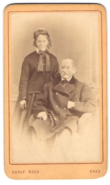 Photography Adolf Koch, Graz, Sackstrasse 31, elegant older couple