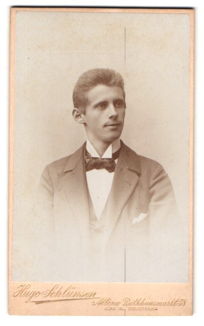 Photograph Hugo Schlünsen, Hamburg-Altona, City Hall Market 38 corner small Bergstra