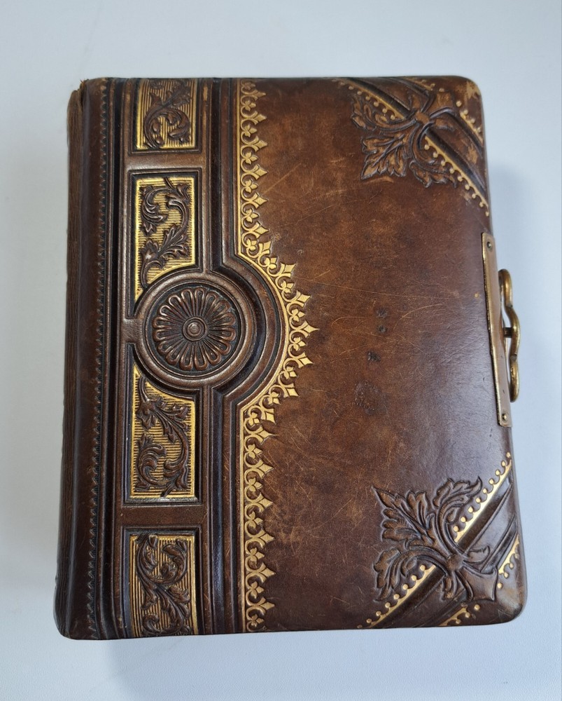 Heavy Photo Album Leather Embossed Art Nouveau 19th century 22 Photos