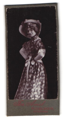 Photograph Jos. AMSL, Rüsselsheim, Waldstraße, portrait beautiful young woman I