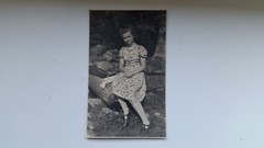 Photo 13R659 pretty girl lady circa 1940s approx 8x13cm
