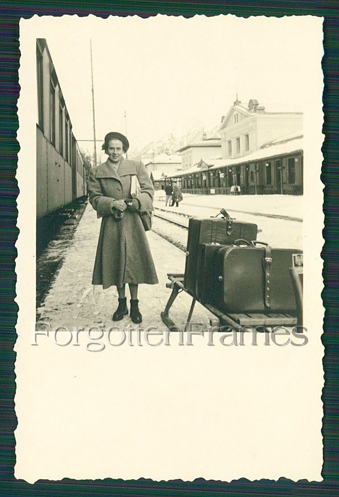 Photo Beautiful Woman at Gastein Station Railway Photo Train Station 1951
