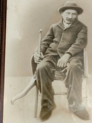 Photos Vintage The Armchair With Three Legs Studio Fernand Saint Ouen Paris