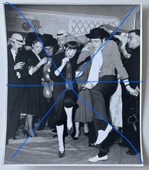 MARY QUANT & HUSBAND ALEXANDER PLUNKET GREENE DANCING LARGE PHOTO 1959 FASHION
