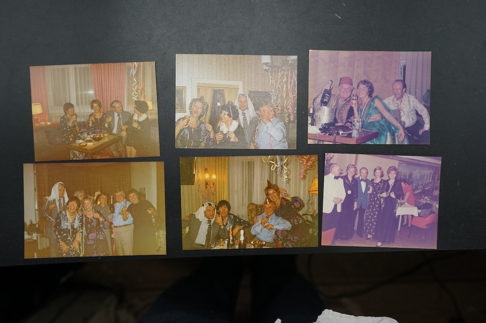 Photo Bundle Carnival Berlin Masquerade Ball 1978 Colour Costume Woman Man Lot Pictures