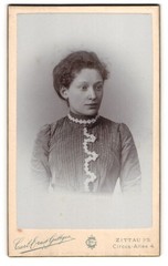 Photograph Earl Ernst Güttges, Zittau i. S., Circus Avenue 4, Young Lady in Mode