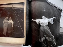 ORIGINAL DIANE ARBUS PRINT GIFT TO CIRCUS SWORD SWALLOWER & SISTER + ARBUS BOOK