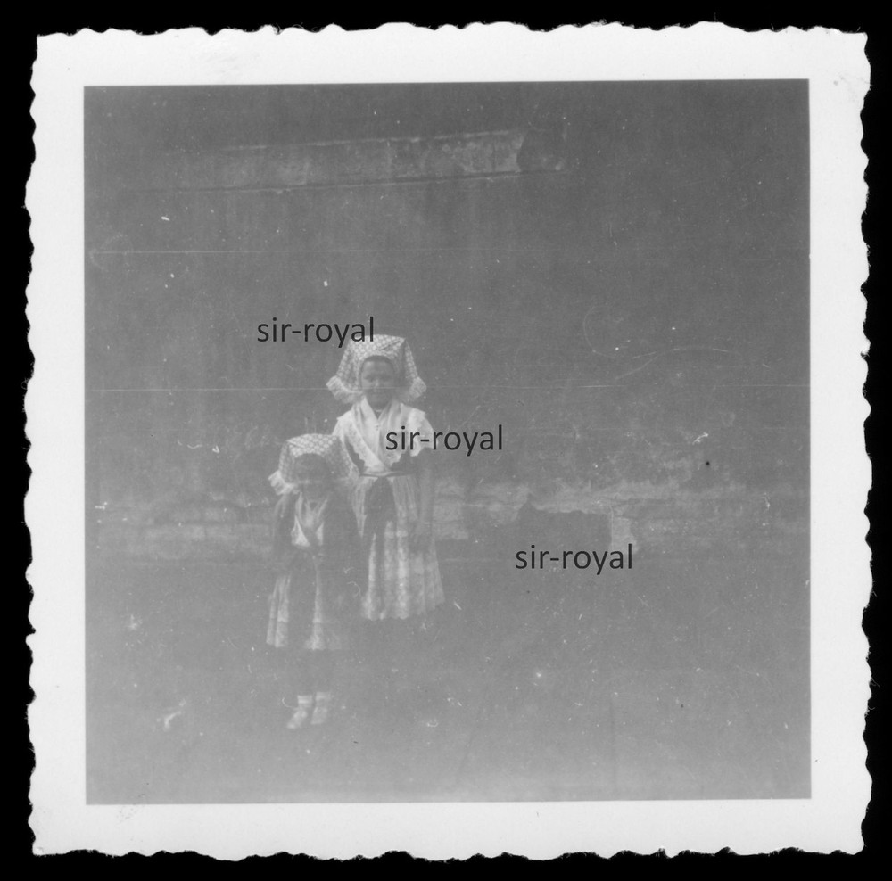 Children in the Spreewald 1956 in Costume Fashion – 1950s GDR – Photo 6x6cm