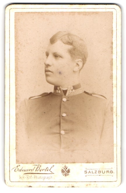 Photograph Eduard Bertel, Salzburg, k.u.k. sergeant in uniform