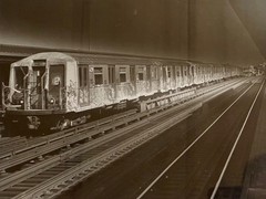 Robert Allen Merlo, «20th Ave. B Train» Brooklyn Vintage Photograph (1982)
