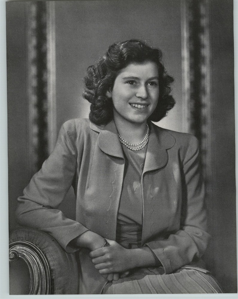 1946 Yousuf Karsh Princess Elizabeth Alexandra Mary Portrait Photo Gravure