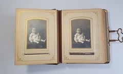 Heavy Photo Album Leather Embossed Art Nouveau 19th century 22 Photos
