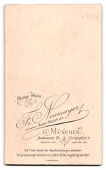 Photography Franz Neumayer, Munich, Neuhauserstr. 29, Portrait Lady in Embroidered