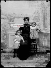Plate Glass Photo Antique Negative Black and White 3 1/2×4 11/16in Mother