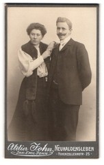 Photograph Emil John, Neuhaldensleben, Hohenzollernstr. 25, young couple in modes