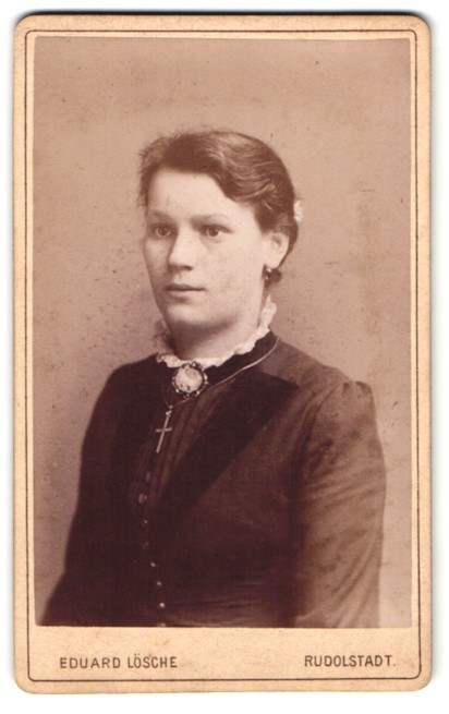 Photograph Eduard Lösche, Rudolstadt, Mauer-Strasse 454, Young Lady in Black