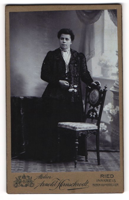 Photograph Arnold Hirnschrodt, Ried, Young Lady in Dark Dress with White Ros